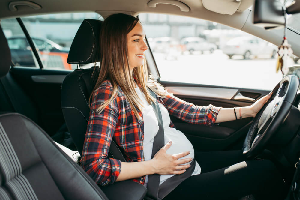 A pregnant woman almost gets into a car accident in Arizona.