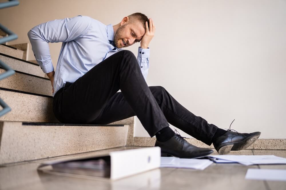 Male agent fell down the stairs.